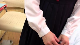 Asian college girl gives blowjob and fucked