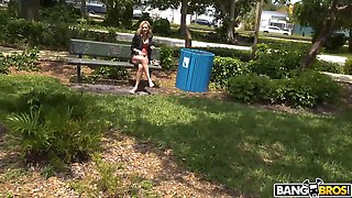 Bangbros - jonathan green and lindsey lakes have hot car sex until he pops on her face and makes a dirt
