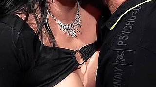 I Meet a Big Ass and Hot Pregnant Woman in a Bar and I Fuck Her Until I Cum in Her Pussy