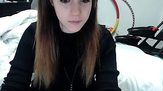 Brunette Solo Webcam Masturbation