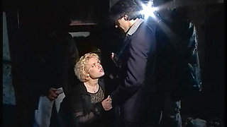 Hot Live - Scene