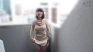 Pee Anywhere! 37 Amateur Girls Urinating a Lot, Slow Playback Allows You to Watch Them Slowly and Carefully.