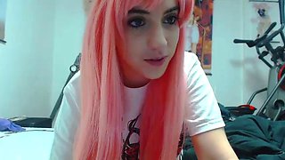 Beauty small tit amateur teen masturbating her shaved pussy
