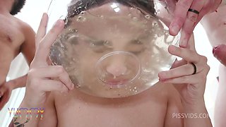 Sensual Brazilian Sereia Ninfo plays with speculum and drinks