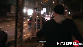 Pornstar Natalie comes with her car and is presented by Jason directly at the street: Tits, ass and cunt. - Hitzefrei