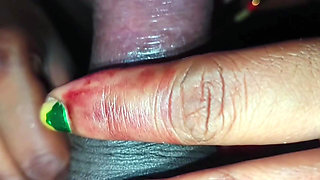 Bangali beautiful couple blowjob sucking and fuking.step-aunty ne step-uncle ka lund lipstick laga ke chus gai.