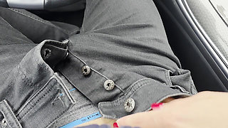 Big Boobs Wife Gives Me Amazing Blowjob in Car