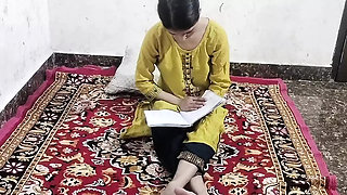 Student ko fee nhi dene par teacher ne jabar dasti land chuswaya