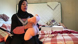 Muslim Woman Has Kinky Play with BBC Dildo and Tantaly Doll