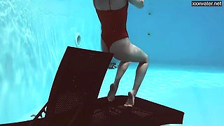 Dazzling Mia Split - very hot blonde xxx - Underwater Show