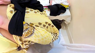 Tailor Fucked Big Assed Ayesha Aunty - Desi Big Ass Aunty Fucked by Tailor in Shop