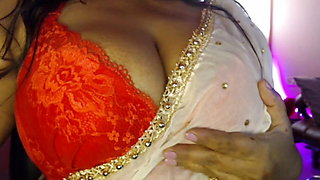 Desi hot girl while enjoying her self sex, presses her boobs and does hot sex show with sexy bra.