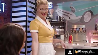 Hot MILF Serene Siren Rough Scissoring & Face Fucks Petite Teen Alexis Tae - Lesbian Lust