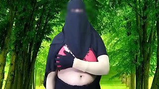 Bangladeshi Housewife