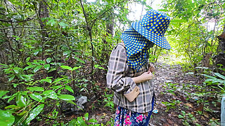 Thai girls walking in the forest stop by to each other. Before picking mushrooms Thai Audio4K