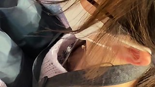 【店員個撮㉔】働く女性店員の胸チラ・パン