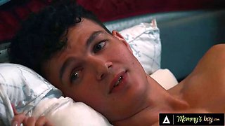 MOMMYS BOY - Petite Alexia Anders Gets Fucked By Stepbrother Next To Stepmom Dana Vespoli In 4-Some