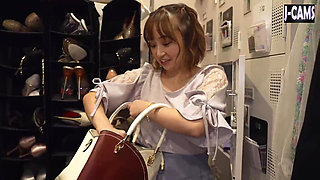 Under Red Light, Ayumi Kimito Fires Softly Between Grace and Desire. - 1