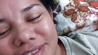 Beautiful girlfriend sucking deep throat latina