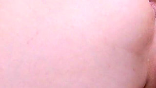 She Showed off Her Hole by Spreading Her Ass Close to the Camera