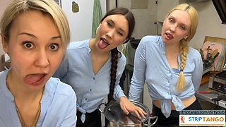 dirtypub Passionate parade at stripTango