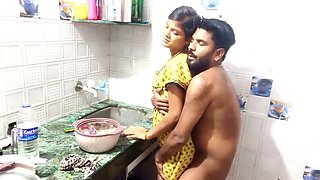 Hot Indian Girl Aalox Fucked Hard in Kitchen - Desi Sex Mumbai