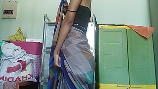 Hot Girl In Saree