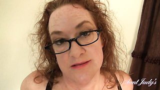 Inviting siren's mature sex