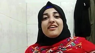My Czn Showing Her Parts in Hijab