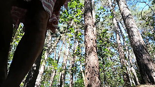 Crossdresser DWT im Wald Wood
