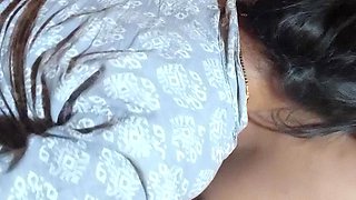 I Had a Lot of Fun the Breasts of the Neighbour's Her Breasts Are Very Sexi - Desi Bhabhi Boobs Sucking Romantic Vide