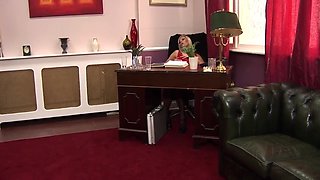 Michelle Thorne And Jem Stone In Lesbian With And Are Milfs