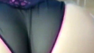Cute Sexydea Flashing Pussy on Live Webcam