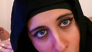 POV Close-Up Muslim Blowjob & Cum Swallow