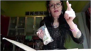 Feet Slave In Miss Vagon And Ivegans Shopping Donated By Her Moneyslave