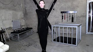 Amateur CDin latex dildoing