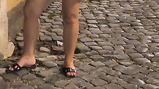 Extreme Pussy Flash in Paris: Teacher Gives Herself Fingering on the Street at Night - Public Orgasm!