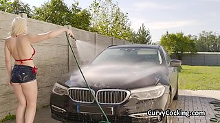 Soapy car wash rewarded with big dicking