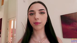 Anal opening of a deranged brunette whore gets stretched out