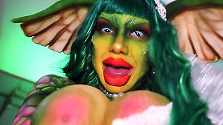 Gremlins Monster Mommy Loves U!! Greta Cosplay