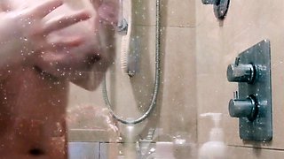 Amateur Latina Milf Masturbates on Cam