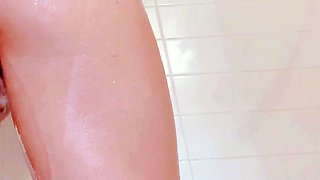 Amateur blondie solo anal masturbation