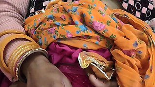 Masturbating Pussy in Rajasthani Dress