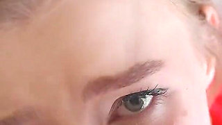 Deep Wet Blowjob From a Beauty Wife in Red