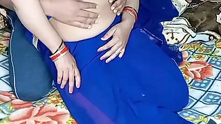 Bhabhi in blue color sari looking sexy.