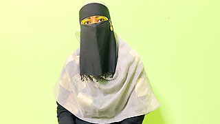 Burkha Girl Gets Seduced by Her Hot Neighbour Teacher - Desi Secret Tuition Turns Wild!