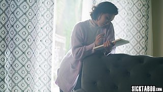 Kira Noir nailed hottie big bootie lesbian