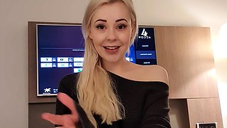 Amateur Blonde Teen Intense Masturbation HD