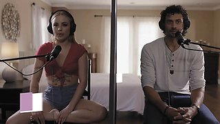 Anna Claire Clouds & Alex Jones have a blind date with real female orgasms