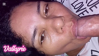 Girlfriend gives me a good blowjob